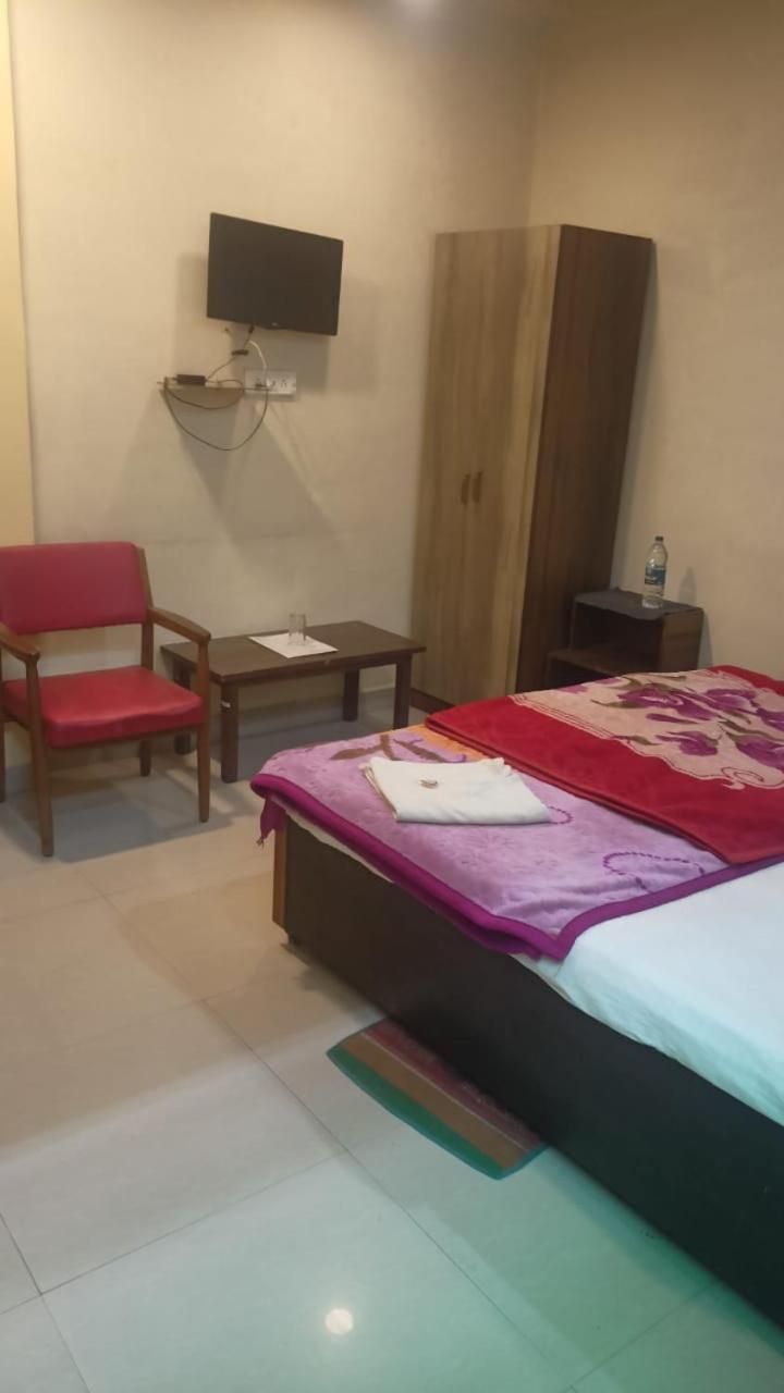 Hotel Shyam Utsav Mirzāpur المظهر الخارجي الصورة